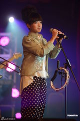 组图：糖兄妹转变风格开唱 暑假将推出新专辑