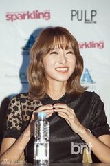 组图：EXO学院风亮相马尼拉记者会 SHINee时尚