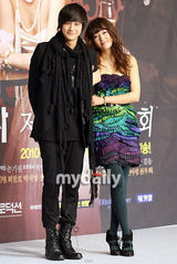 幻灯图集：金范出席新剧发布会 帅哥美女齐聚一堂