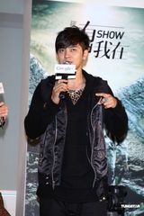 组图：罗志祥获专属摄影棚 放言不获奖即转战台语歌