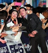 组图：《速度与激情6》韩国首尔举行首映红毯