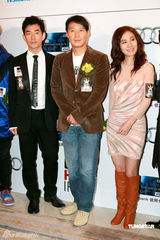 幻灯图：《志明与春娇》首映 杨千嬅调侃余文乐