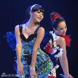 高清组图：青春美少女组合北京演唱会精彩图集