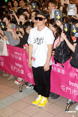 高清组图：陈奕迅笑言自己无心肝 有意看哈林演出