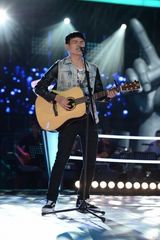 组图：好声音汪峰专场 60岁钟伟强遗憾落幕