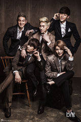 高清组图：韩团NU'EST冬季写真大秀美少年范儿