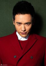 组图：高云翔登时尚杂志封面 展现双面魅力