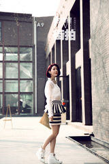 明星爱街拍：Dream Girls黑白配 诠释少女美梦