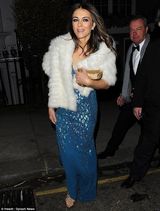 组图：伊丽莎白-赫莉伦敦出席慈善活动略显苍老