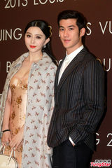 组图：刘嘉玲睡袍装秀美胸 孙俪否认百万片酬