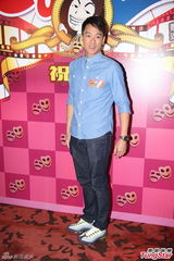 组图：钟嘉欣绯闻属捏造 否认分手喻感情像蜜糖