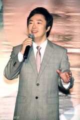 组图：费玉清加盟索尼唱片 暌违10年再发新专辑