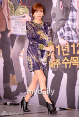 组图：韩星池昌旭黄信惠等出席新剧发布会