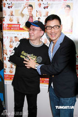 幻灯图：张学友担任爱心曲奇大使 亮相义卖活动