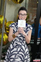 组图：文咏珊微胖勤减肥 避谈绯闻男友谢霆锋