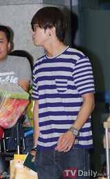 组图：CNBLUE与BESAT等结束香港公演返韩