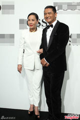 组图：周润发钟楚红同场现身 林志玲秀翘臀