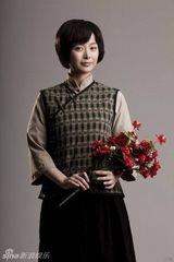 组图：献礼剧《开天辟地》邓颖超定妆照 