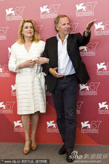 高清图：《傀儡》发布会 老美女凯瑟琳-德纳芙现身