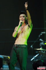 组图：关楚耀个唱邀张学友坐阵 遗撼谭咏麟未到