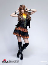 高清组图：渡边知夏子香港代言 日本名模大玩变装秀 