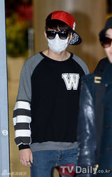 组图：SJ与INFINITE等结束雅加达公演亮相机场