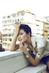 高清组图：高圆圆香港拍写真 轻熟女完成十年蜕变