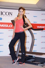 组图：白歆惠日本求姻缘 男友想找圈外人