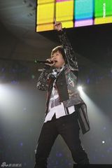 组图：五月天鸟巢开唱十万歌迷共创奇迹