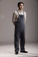 组图：献礼剧《开天辟地》邓小平定妆照 