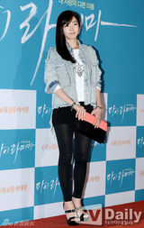 组图：SJ始源强仁等捧场刘智泰导演处女作