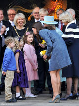 高清图：英国王妃凯特-米尔顿优雅现身百货公司