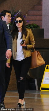 组图：双贤来京 金秀贤低调悲伤全智贤行色匆匆
