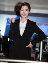 组图：李敏镐朴敏英具荷拉《城市猎人》公开拍摄