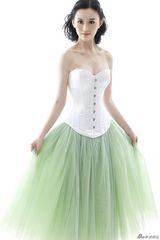 高清图：“周芷若”刘竞娇艳写真 身姿窈窕动人