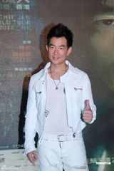 组图：任贤齐新碟五月天监制 制作费大超支