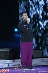 组图：钟镇涛梁汉文宣传禁毒 孙耀威支持同志爱