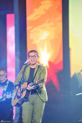 组图：《最强音》全国三强 罗大佑打响保卫战