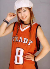 资料图片：超女王贝被曝整形致死 盘点靓丽写真