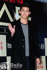 组图：泽演朱元李玹雨李宝英等捧场《TOPSTAR》