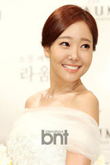 组图：韩星苏幼珍嫁富商 金宣儿全慧彬等道贺