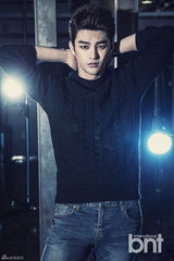 高清组图：徐仁国拍时尚写真 冷酷眼神魅力十足