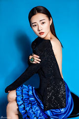 组图：《打狗棍》王靖云化身冷艳精灵秀身姿