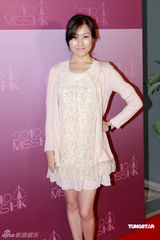 幻灯图：香港小姐首次面试 50位佳丽演曼妙诱惑