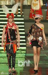 组图：韩国2013亚洲模特颁奖典礼精彩时尚秀