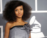 高清组图：艾斯佩兰撒-斯帕尔丁印染礼服亮相