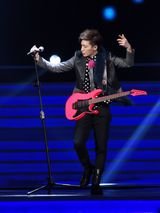 组图：群星献唱中歌榜 韩庚潘玮柏劲歌热舞