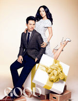 组图：董璇高云翔杂志双封面大片 迎炫彩圣诞