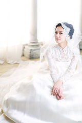 组图：张娜拉拍摄最新婚纱写真 时而娇俏时而优雅