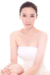 组图：赵子惠全新写真曝光 气质美女打造千面娇娃